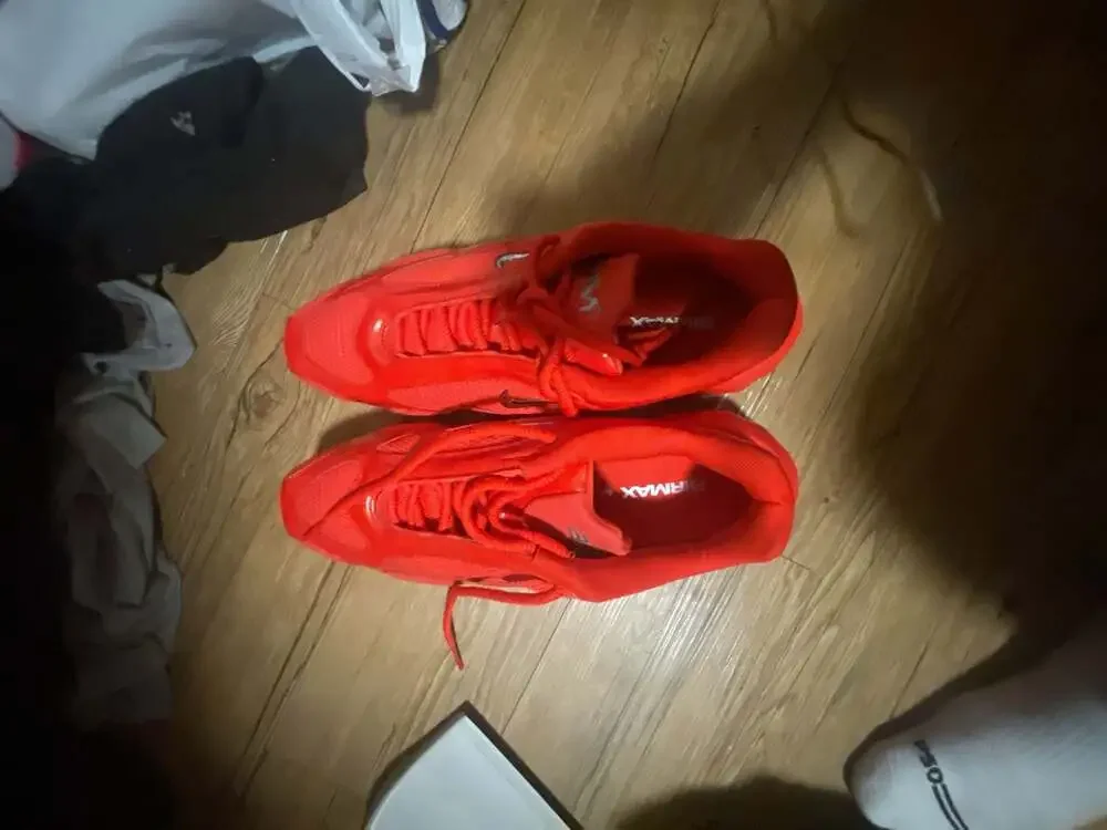 Nike Air Max Muse Habanero Red Habanero / Metallic Silver women’s